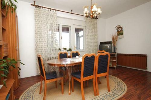 Apartment Ugljan 8404a
