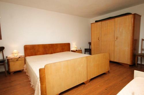 Apartment Ugljan 8404a