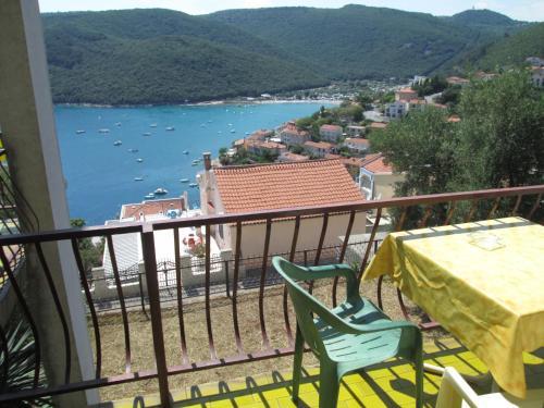 Apartments Vrkljan