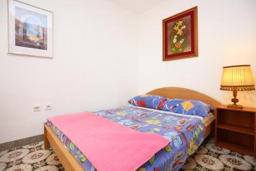 Apartments By The Sea Vinisce (trogir) - 8659