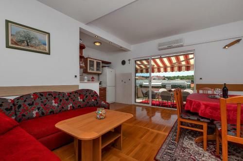 Apartments Roza