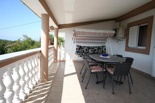 Apartment In Zestilac/insel Krk 13426