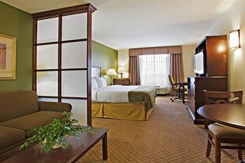 Holiday Inn Express Hotel & Suites Andrews