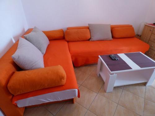 Baska Voda Apartment 6