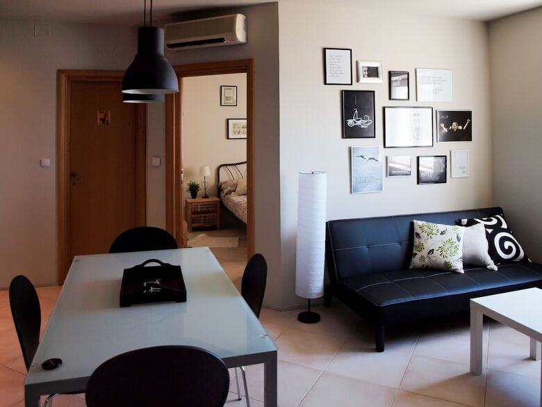 Apartments Macaklin