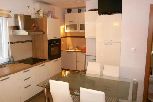 Apartments By The Sea Valun (cres) - 8086