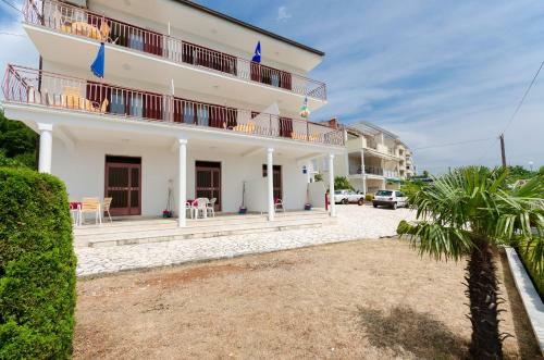 Apartments Rozaria