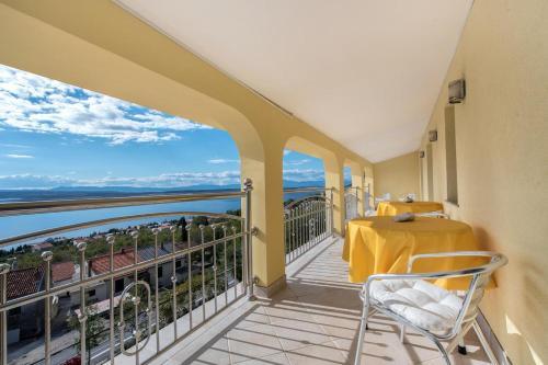 Apartments With A Parking Space Dramalj (Crikvenica) - 5592