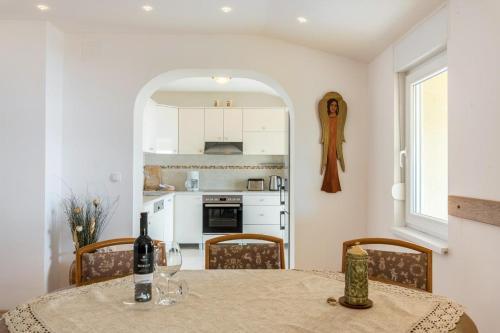 Apartments With A Parking Space Dramalj (Crikvenica) - 5592