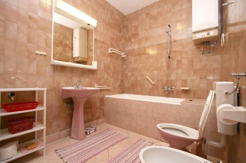 Apartments By The Sea Povlja (Brac) - 2954
