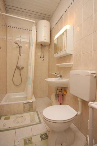 Apartments With A Parking Space Gradac (makarska) - 6783