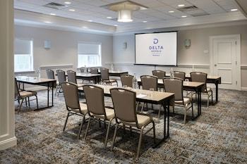 Hotel Indigo Basking Ridge