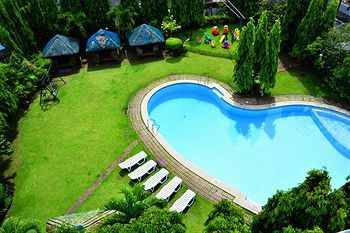 Days Hotel Batangas