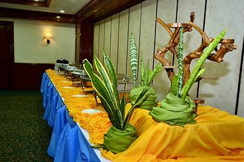 Days Hotel Batangas