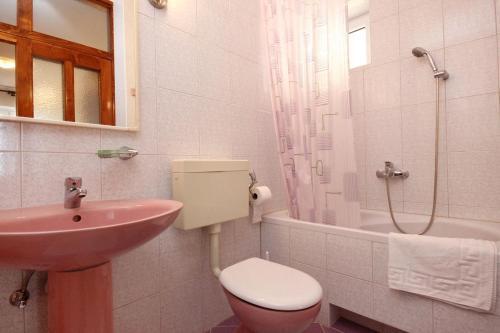 Apartment Makarska 6767b