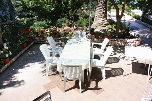 Apartments By The Sea Barbat (rab) - 4978