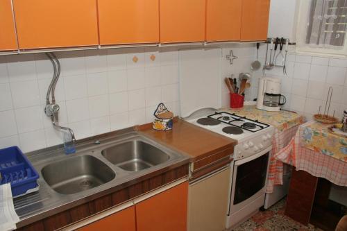Apartments By The Sea Povlja (Brac) - 711