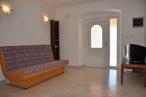 Apartment In Rabac 16942