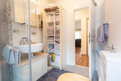 Deluxe Apartment Mareno