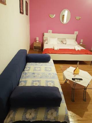 Hostal Vila Angela
