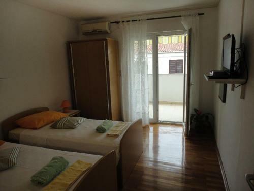 Apartments Iva