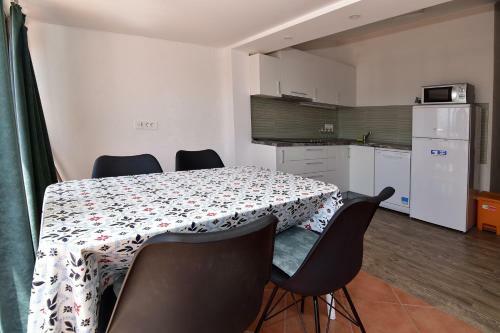 Apartments Dobrinic