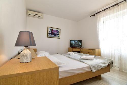 Apartments Dobrinic