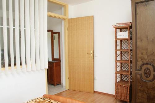 Apartment Lumbarda 4491b