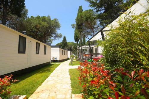 Boutique Camp Materada Beach