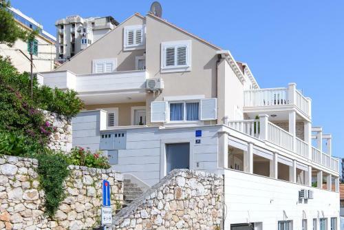 Apartments Violeta 1