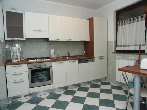 Apartments With A Parking Space Presika (labin) - 2370