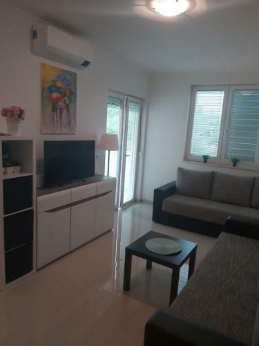 Apartment Adrijana