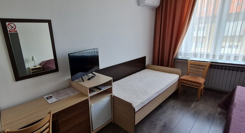 Hostal Rooms Lara