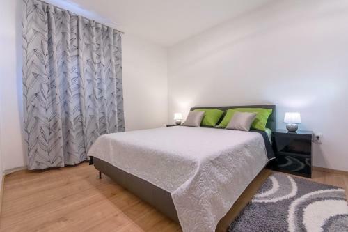 Apartment Luti Pula