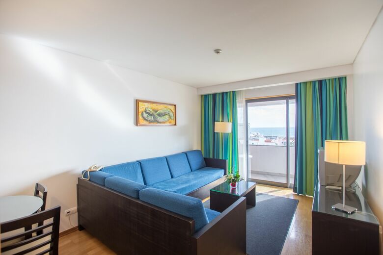 Antillia Hotel