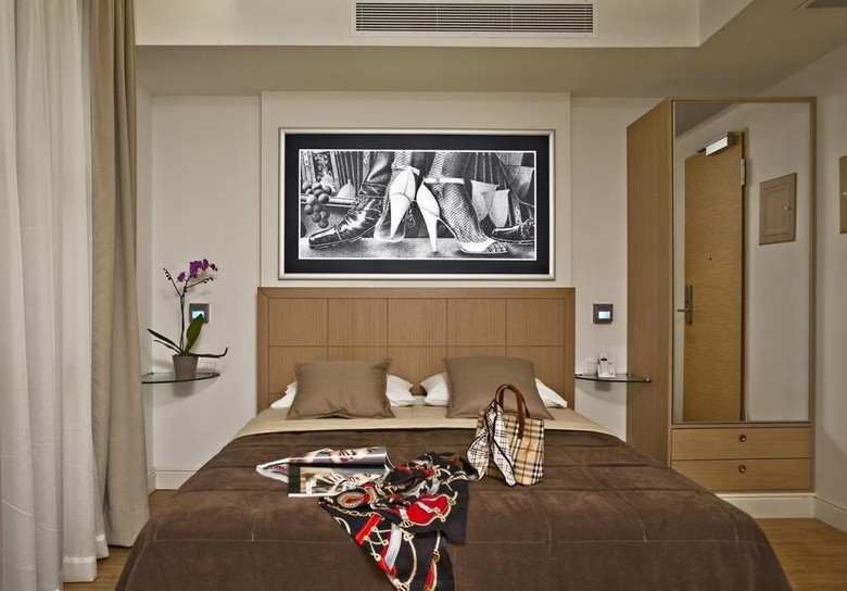 Chic Hotel