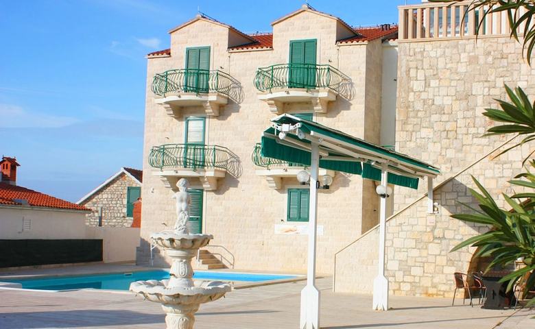 Hotel Ivan
