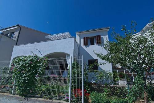 Apartment Postira 11168a
