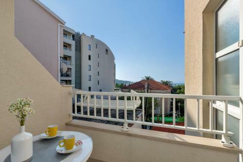 Apartment Letica