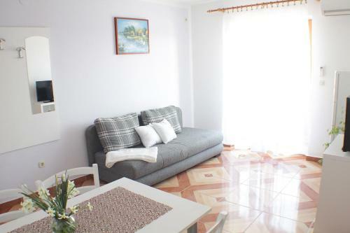 Apartment Adrijan II