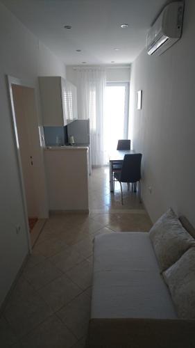 Apartment Pand?i?