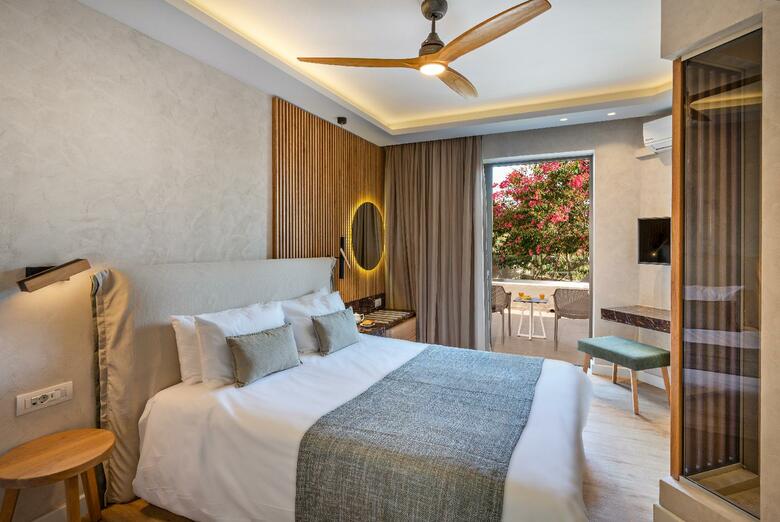 Nefeli Hotel