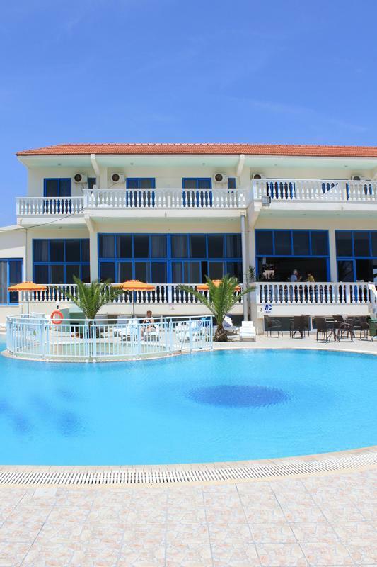 Hotel Kamari Beach