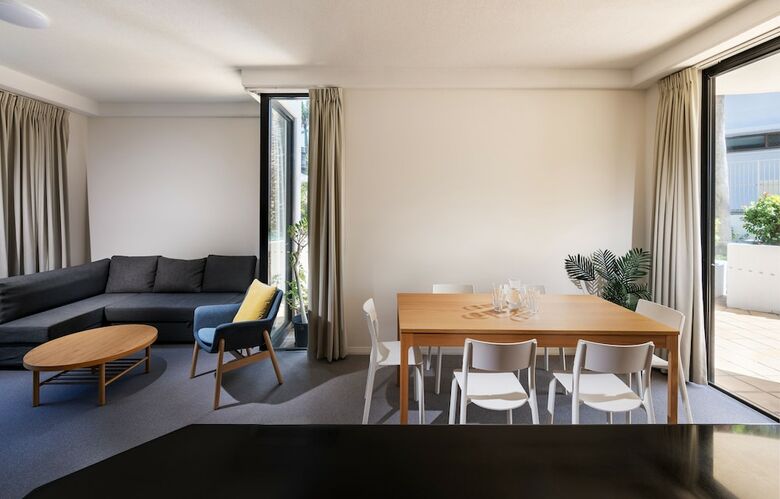 Hotel Mantra Coolangatta Beach