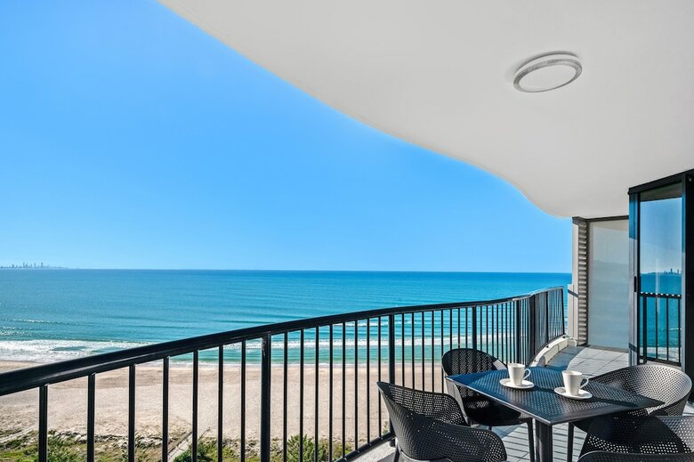 Hotel Mantra Coolangatta Beach