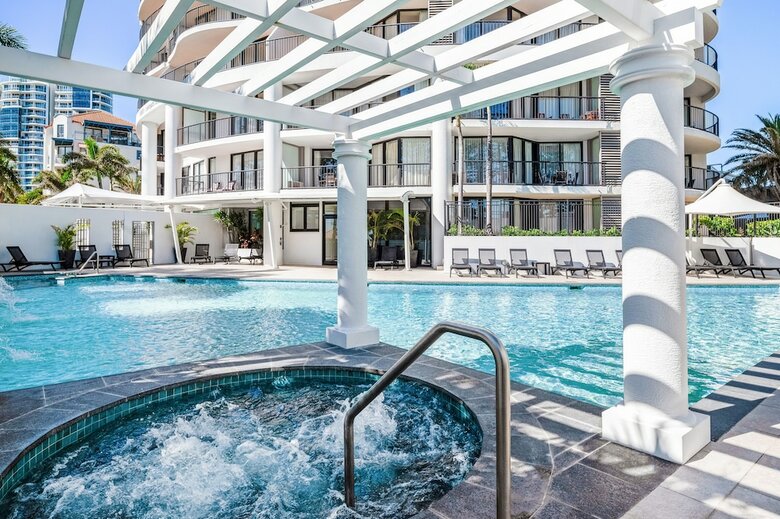 Hotel Mantra Coolangatta Beach