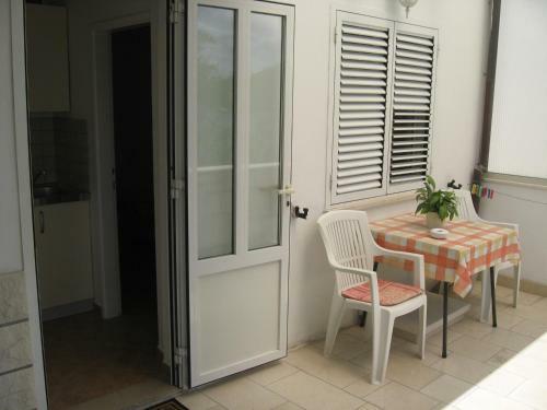 Shell Bay Apartments