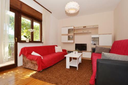 Apartments Nina