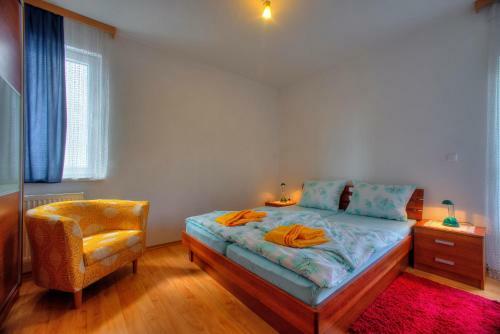 Apartments Peran
