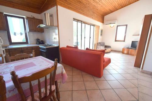 Apartments Gacina